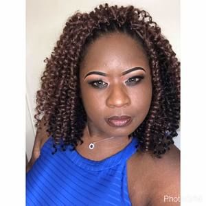 Meet your Posher, Christina